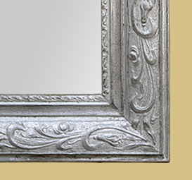 Détail miroir Louis Philippe patine argent