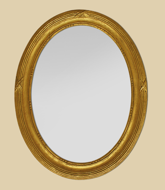 Miroir ovale en bois doré