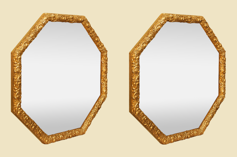 Paire de miroirs octogonaux dorés anciens