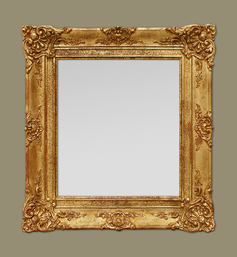 Miroir doré époque restauration à décor de coquilles